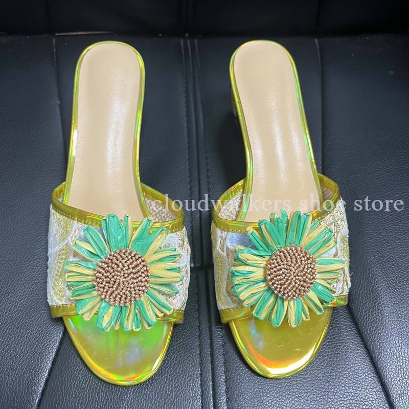 Iridescent Embroidery Upper Su - Embroidery Design 评论和价格