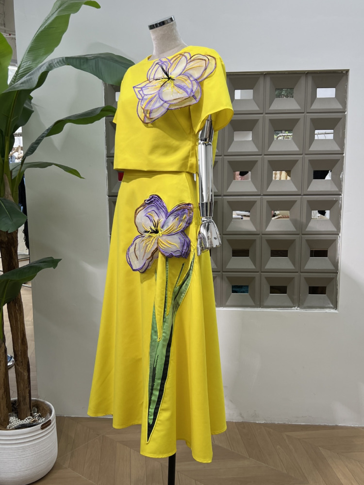 DFDG 2025 Spring Back Design S - Embroidery Fonts 评论和价格
