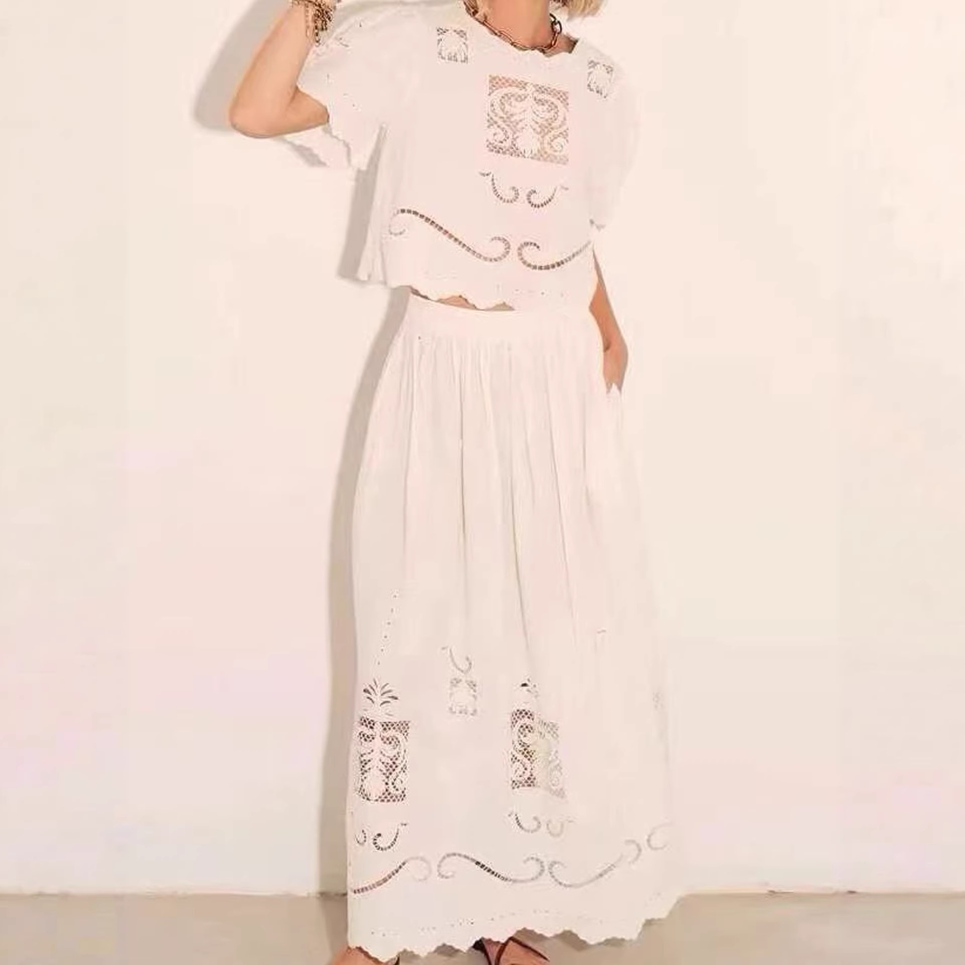 Slimming Effect Hollow out Emb - Embroidery Effect 评论和价格