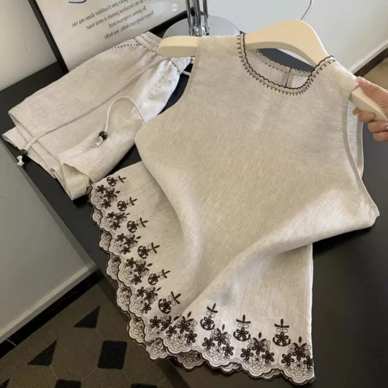 Simple Old Money Style Cotton  - Embroidery Vest 评论和价格