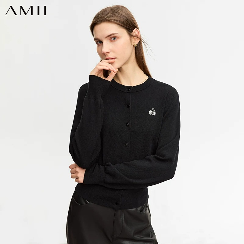 AMII Minimalist Woolly Sweater - Embroidery Lady Bug 评论和价格