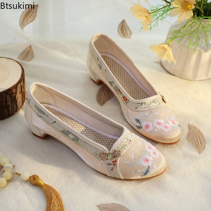 2026 New Women's Shoes Ethnic  - Embroidery Style 评论和价格