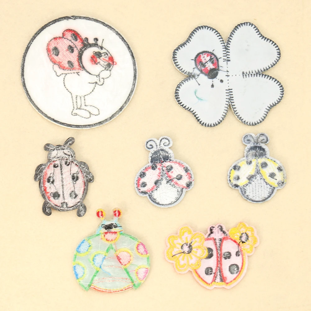 2PC Cartoon Ladybug Four-leaf  - Embroidery Lady Bug 评论和价格