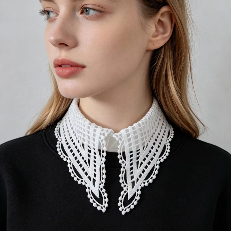 Lady White Ruffled False Colla - Embroidery A 评论和价格