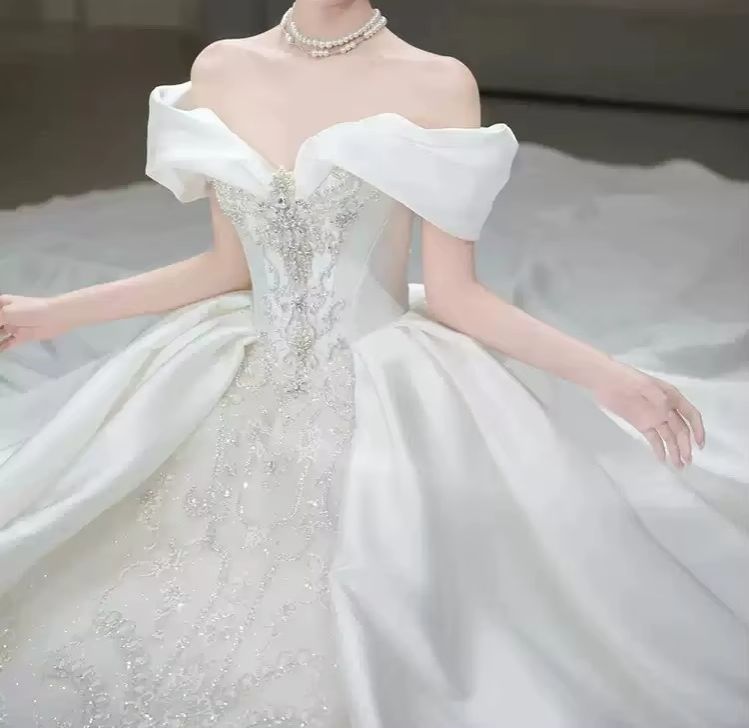 Chic Wedding Dresses Off Shoul - Embroidery Wedding 评论和价格